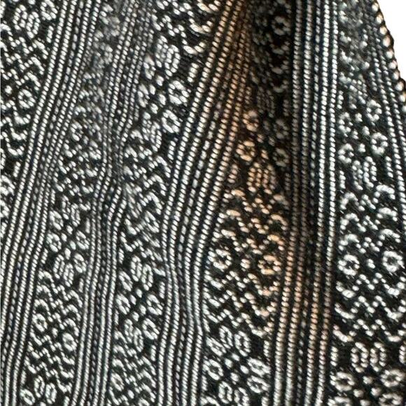 TerryO Handwoven Scarf Black White Fringe Geometric Unisex One Size - Picture 8 of 11